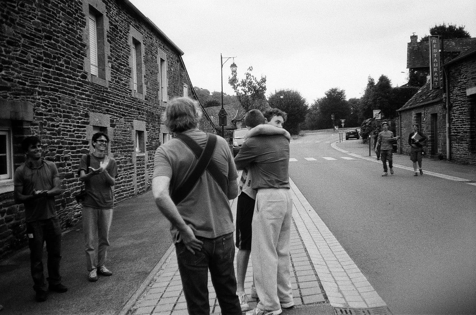 Scène du film Un Grand Raccourci réalisé par Armand Foëx et Clément Devilliers